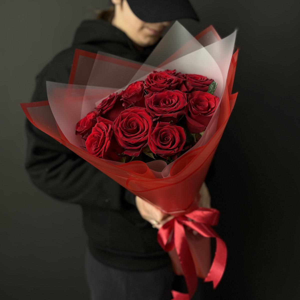 Букеты из красных роз 40 см (Эквадор) (код  196308)